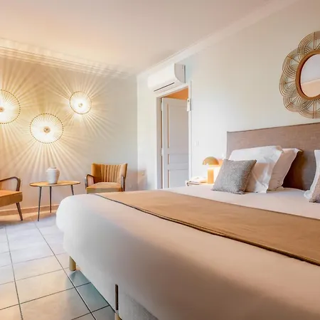 Hotel La Magnaneraie 4*