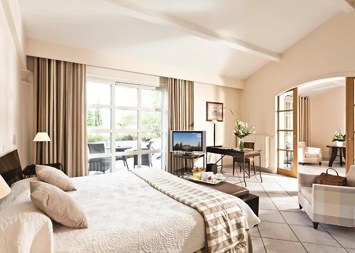 Najeti La Magnaneraie Hotel Villeneuve-lès-Avignon