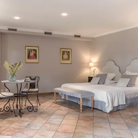 Hotel La Magnaneraie 4*
