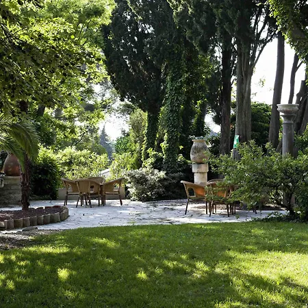 La Magnaneraie 4* Villeneuve-lès-Avignon