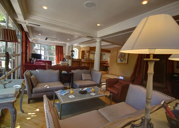 Hotel La Magnaneraie 4*